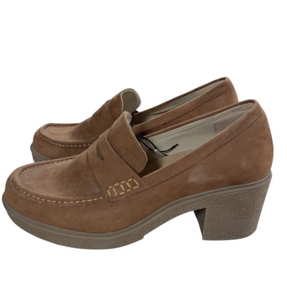 Torrid Crepe Heeled Loafer Tan Size 11 - Picture 12 of 12